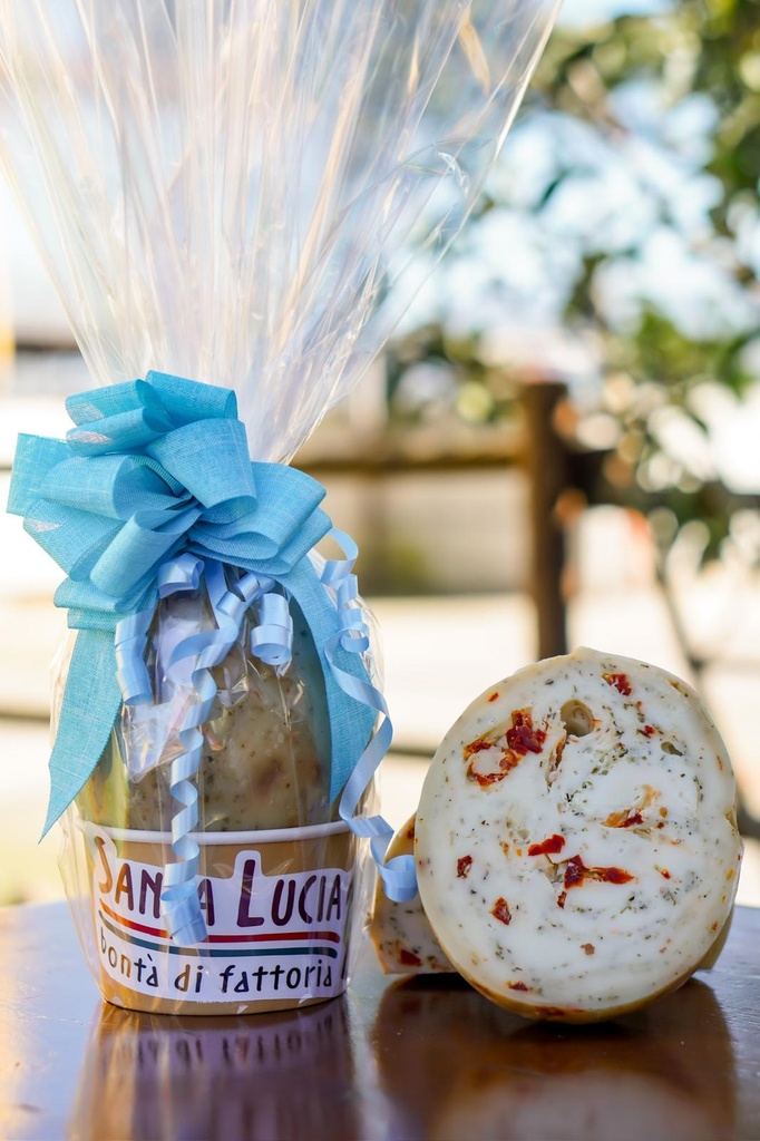 Cacio uovo pomodori secchi e origano